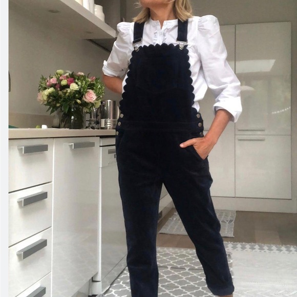 Wyse Dungarees/Overalls. Size large or 3 - Picture 2 of 8